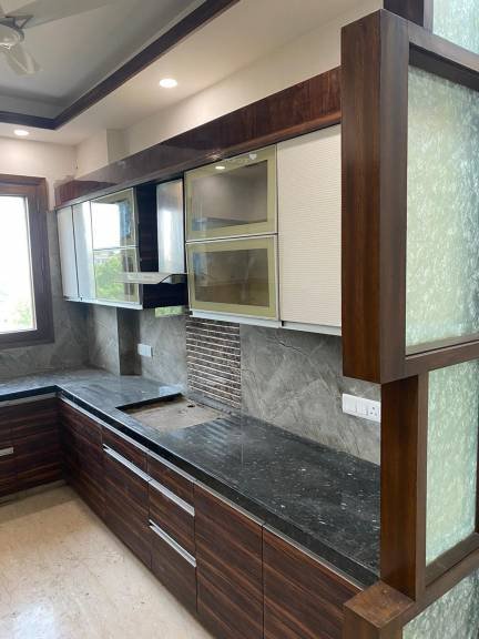 4 BHK Floor