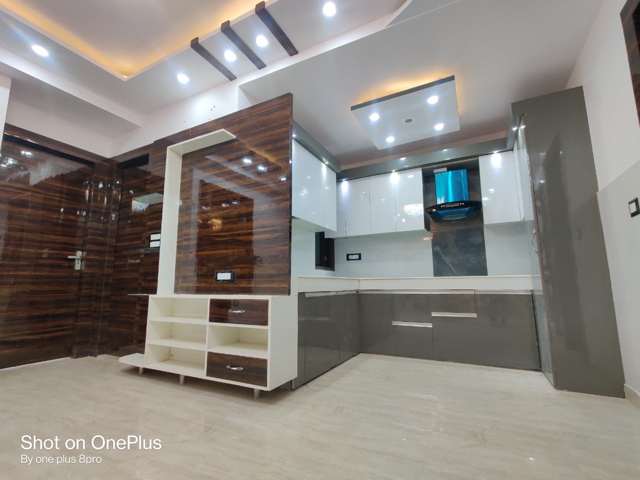 1 BHK, Builder Floor (400 sq.ft.)